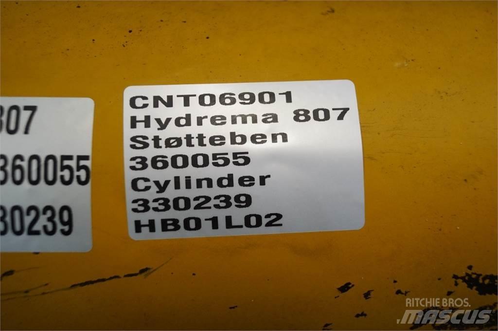 Hydrema 807 Drugi deli