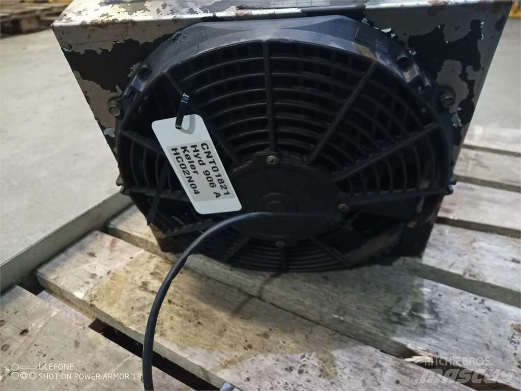 Hydrema 906A Radiatorji