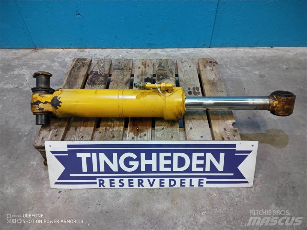 Hydrema 906B Boom in dipper roke