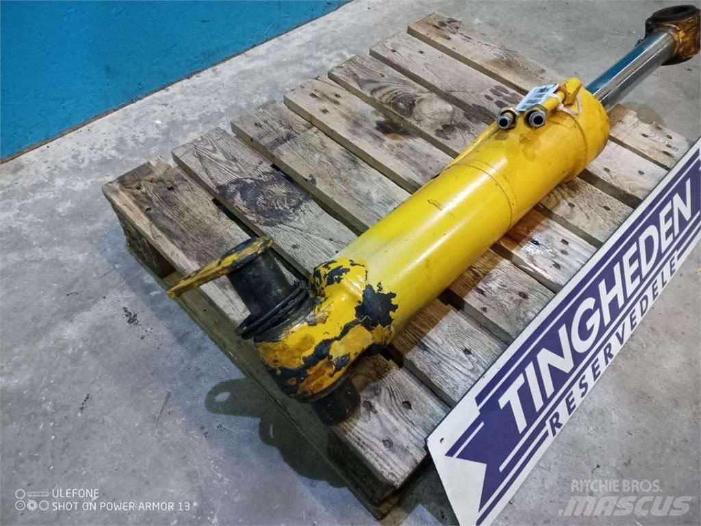 Hydrema 906B Boom in dipper roke