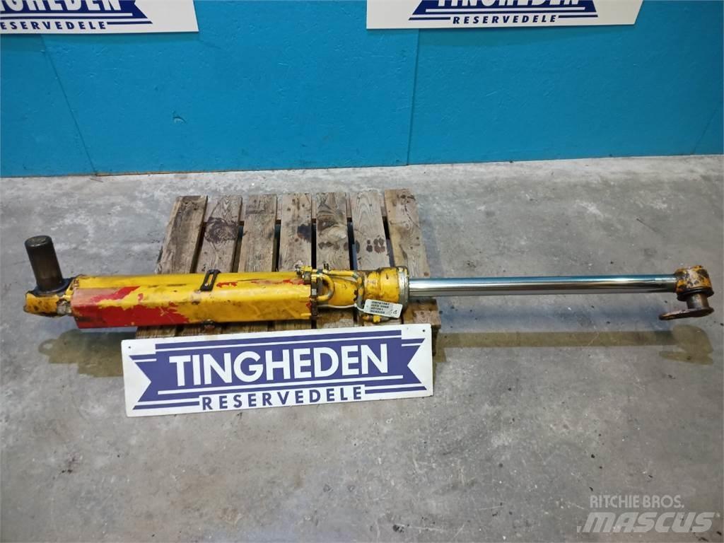 Hydrema 906B Boom in dipper roke