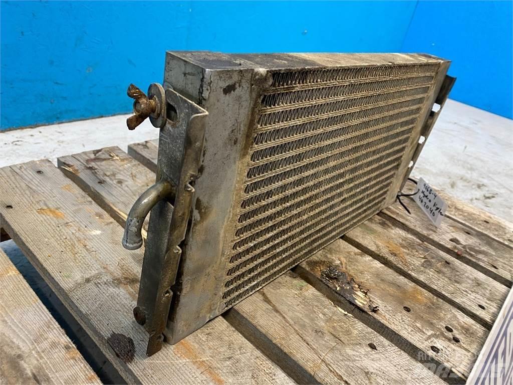 Hydrema 906B Radiatorji