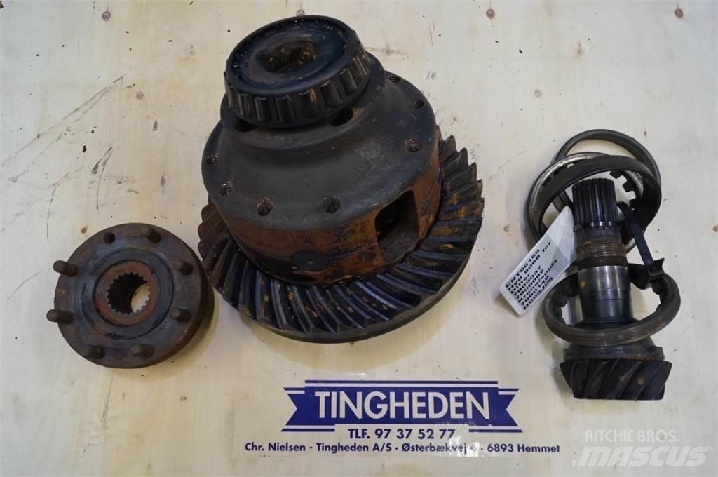 Hydrema 906B Osi