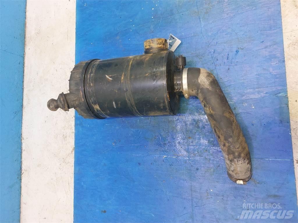 Hydrema 906B Motorji