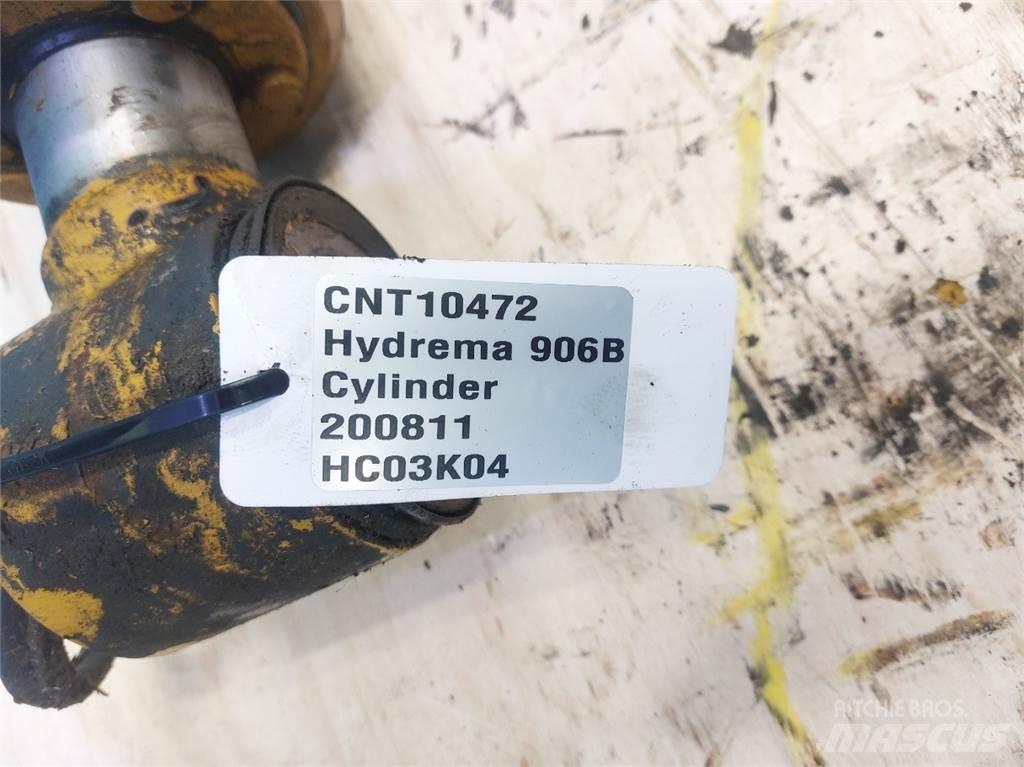 Hydrema 906B Boom in dipper roke