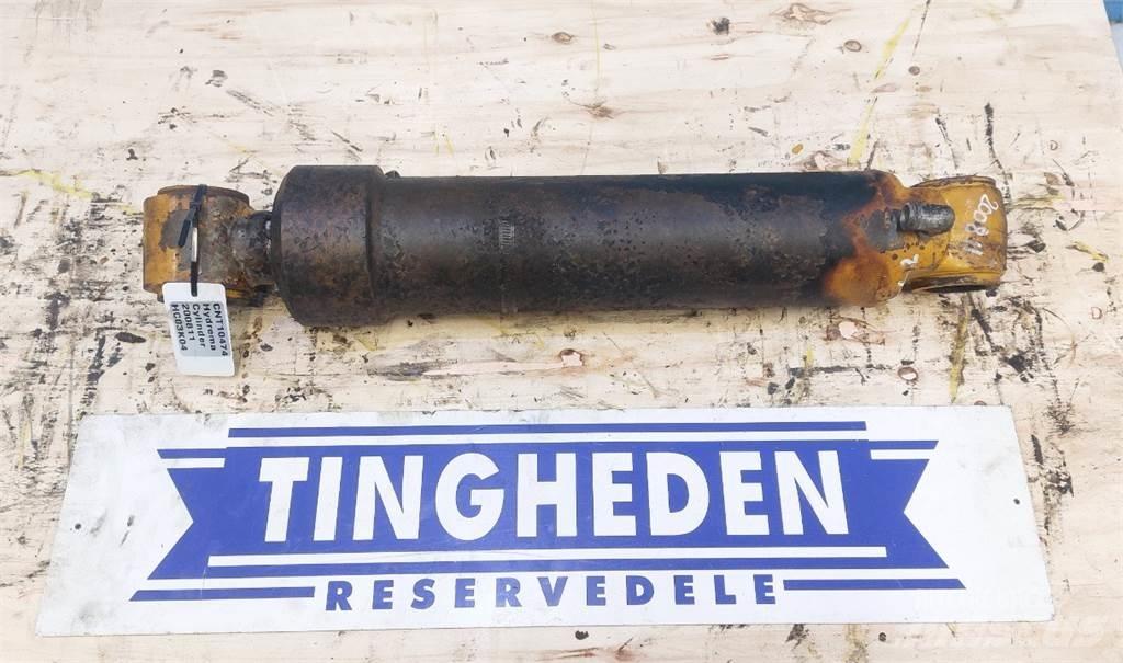Hydrema 906B Boom in dipper roke