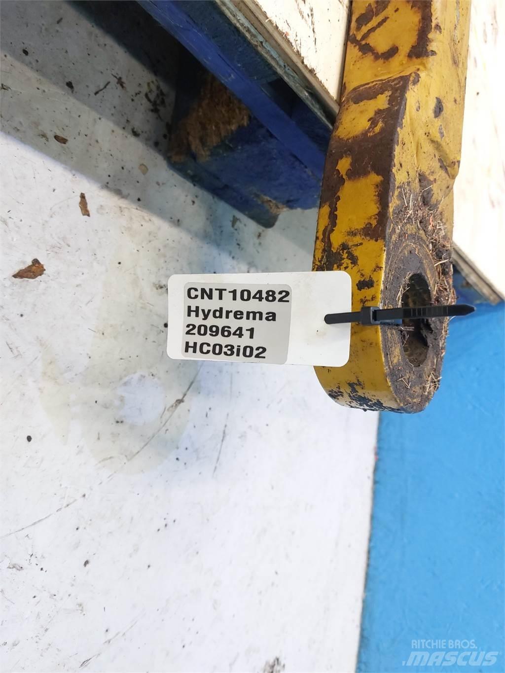 Hydrema 906B Boom in dipper roke