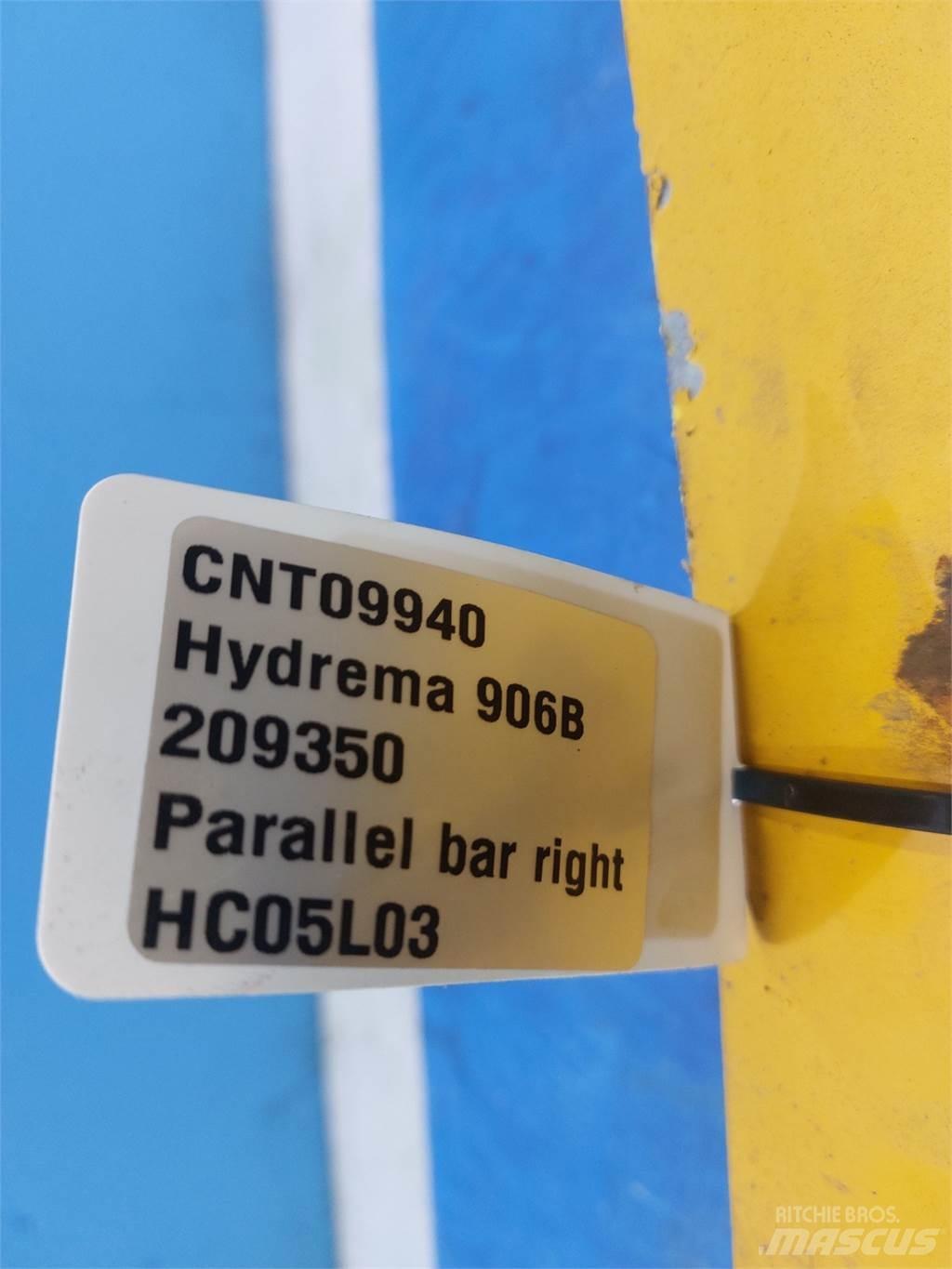 Hydrema 906B Boom in dipper roke