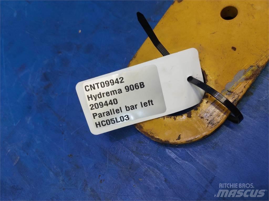 Hydrema 906B Boom in dipper roke