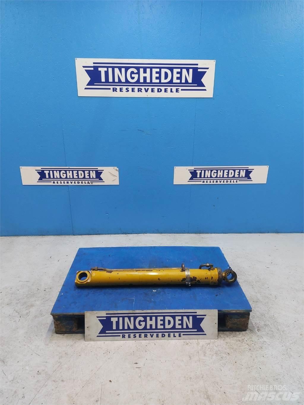 Hydrema 906B Boom in dipper roke