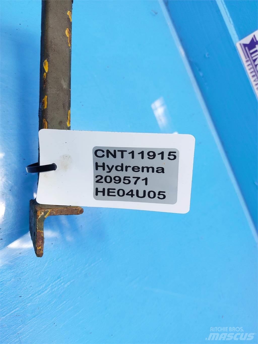 Hydrema 906B Boom in dipper roke
