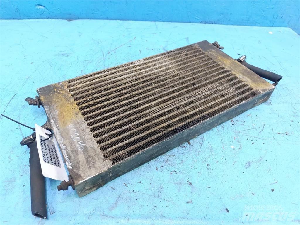 Hydrema 906B Radiatorji