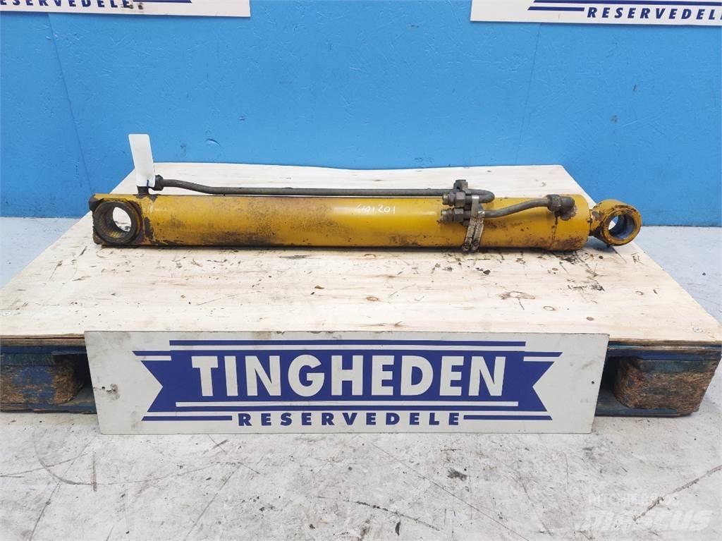 Hydrema 906C Boom in dipper roke