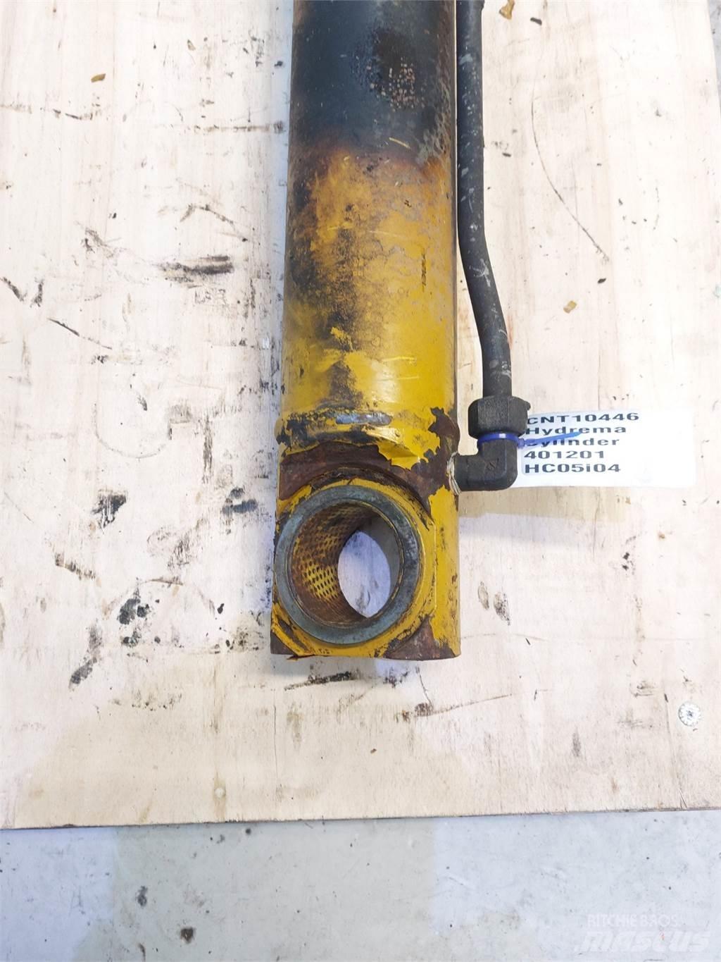Hydrema 906C Boom in dipper roke