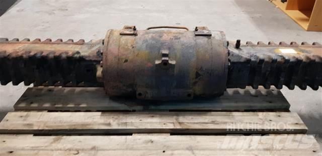 Hydrema 906D Osi