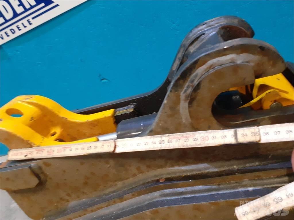 JCB 4CX Hitre spojke