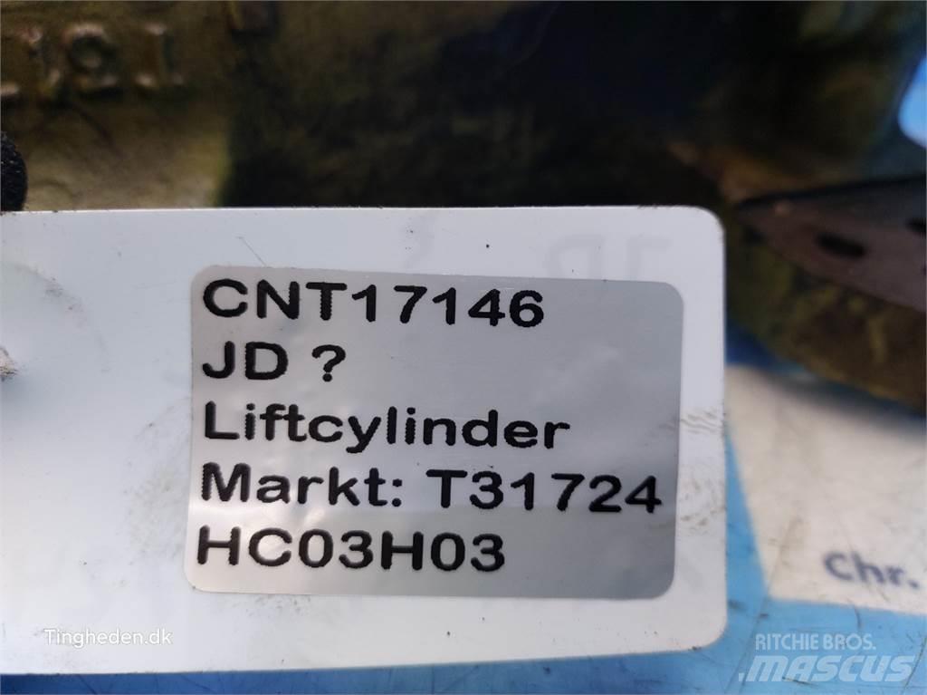 John Deere  Hidravlika