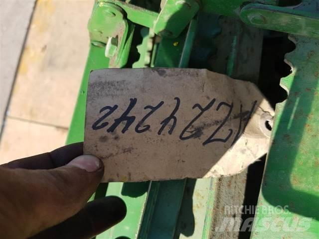 John Deere 1052 Dodatna oprema za kombajne