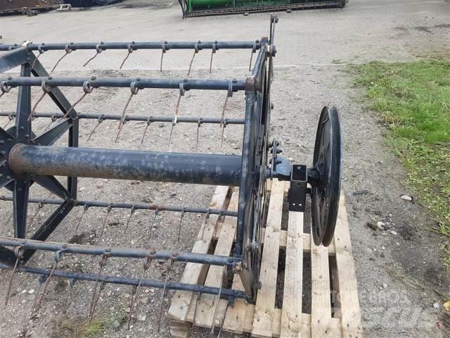 John Deere 1065 Dodatna oprema za kombajne