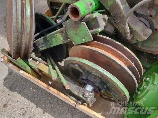 John Deere 1075 Kmetijstvo - drugo
