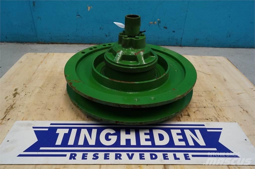 John Deere 1075 Kmetijstvo - drugo