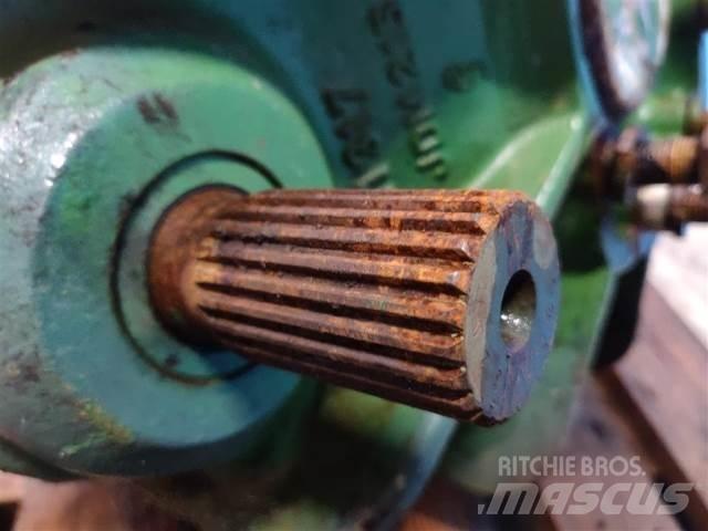 John Deere 1085 Dodatna oprema za kombajne