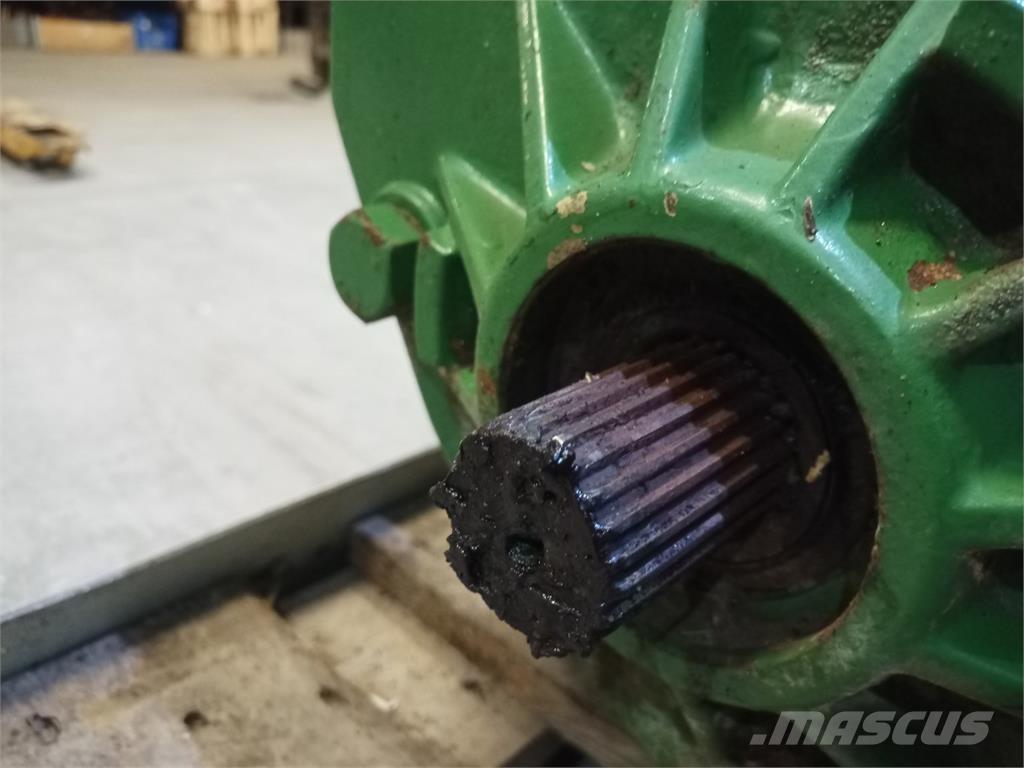 John Deere 1085 Menjalnik