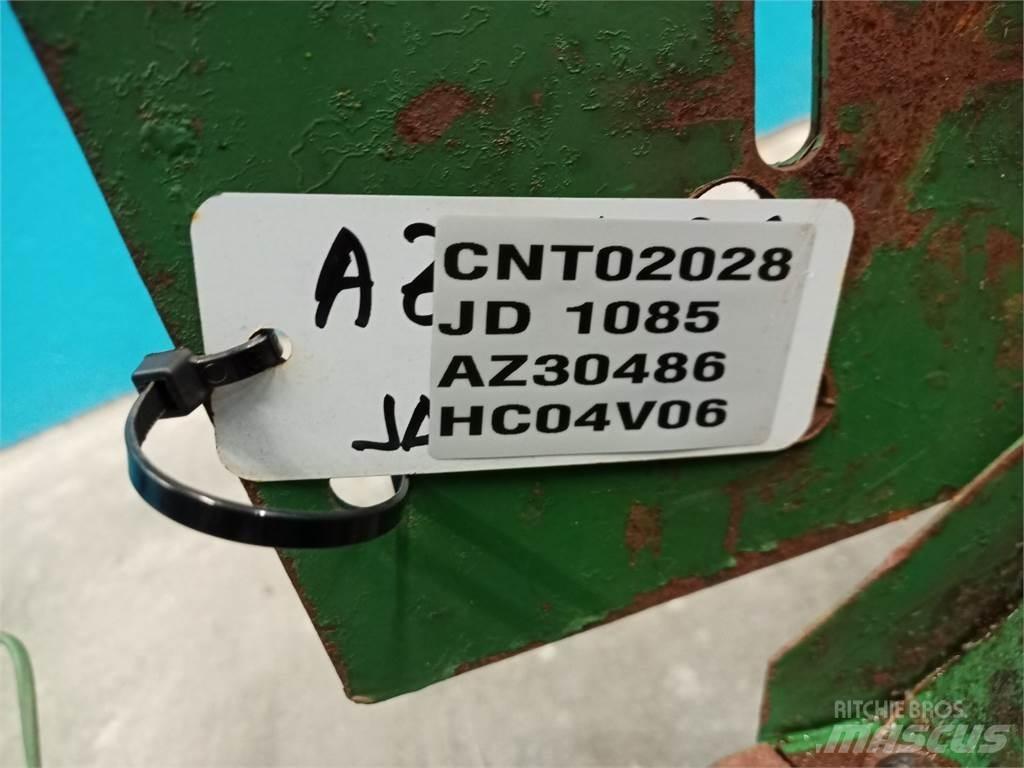 John Deere 1085 Trosilci peska in soli