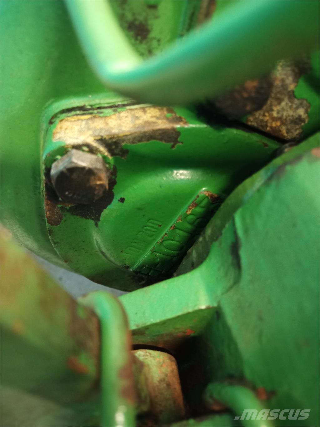 John Deere 1085 Menjalnik