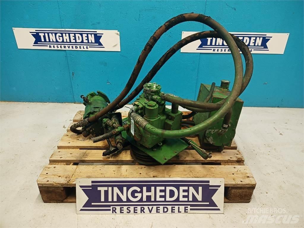 John Deere 1085 Hidravlika