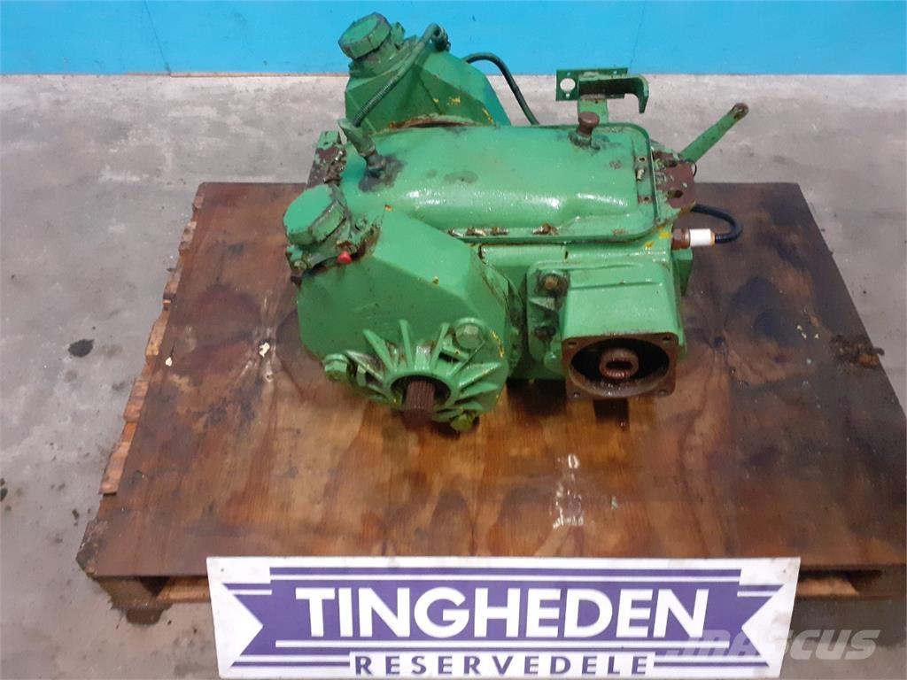 John Deere 1177 Menjalnik