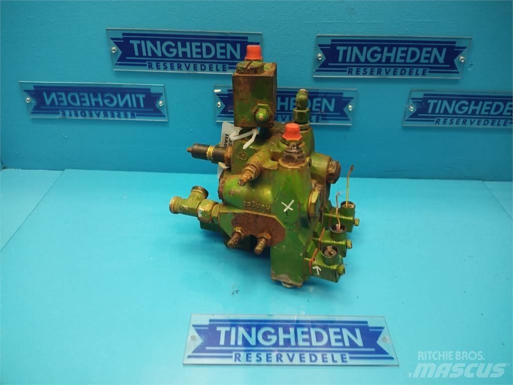 John Deere 1177 Hidravlika
