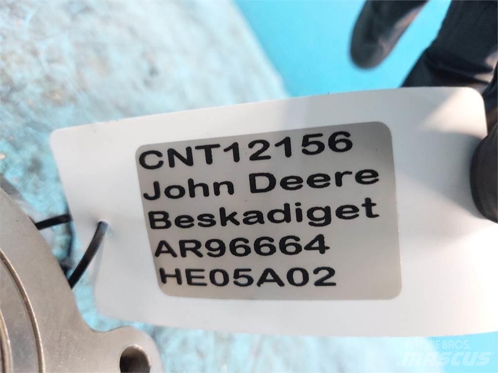 John Deere 2030 Motorji