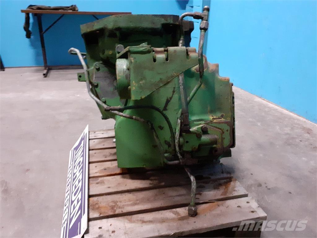 John Deere 2040 Menjalnik