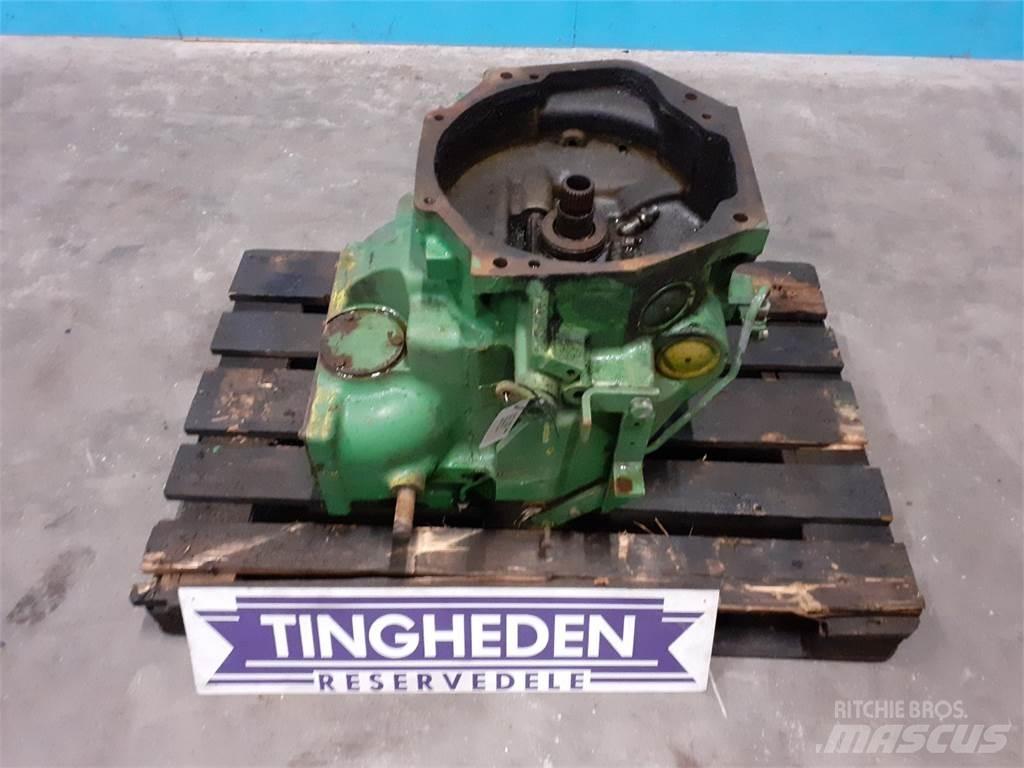 John Deere 2040 Menjalnik