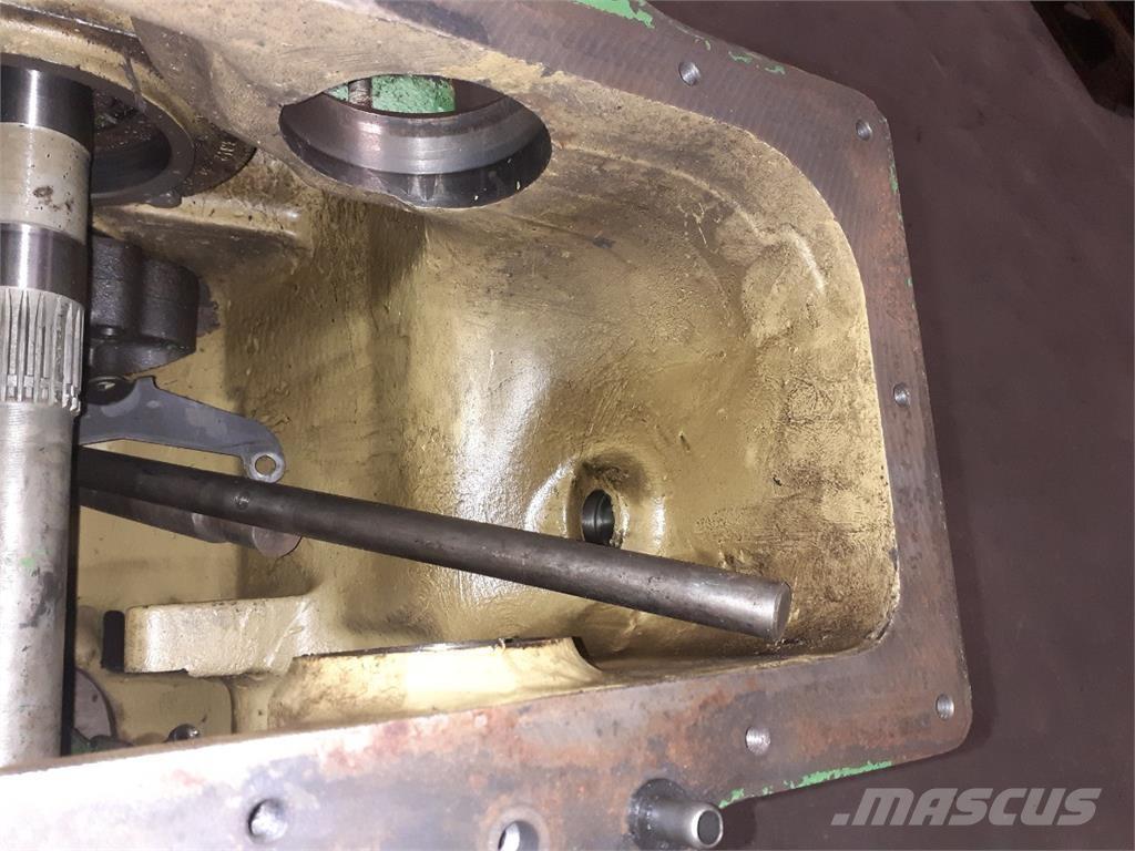 John Deere 2040 Menjalnik