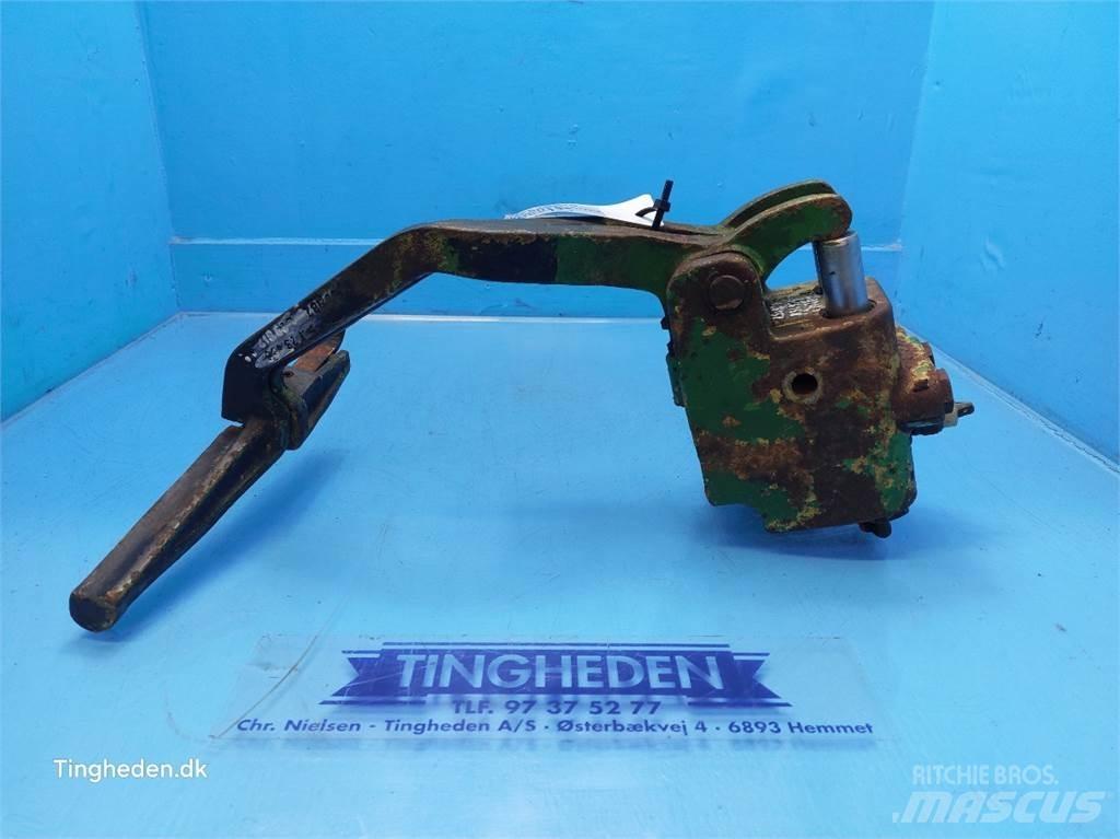 John Deere 2040 Hidravlika