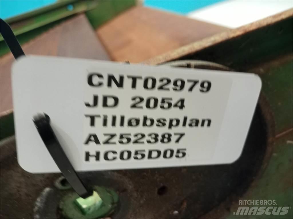 John Deere 2054 Trosilci peska in soli