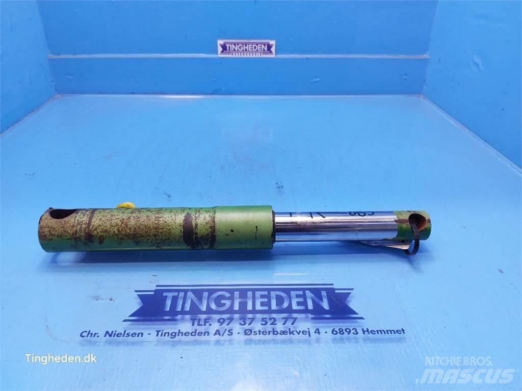 John Deere 2054 Hidravlika