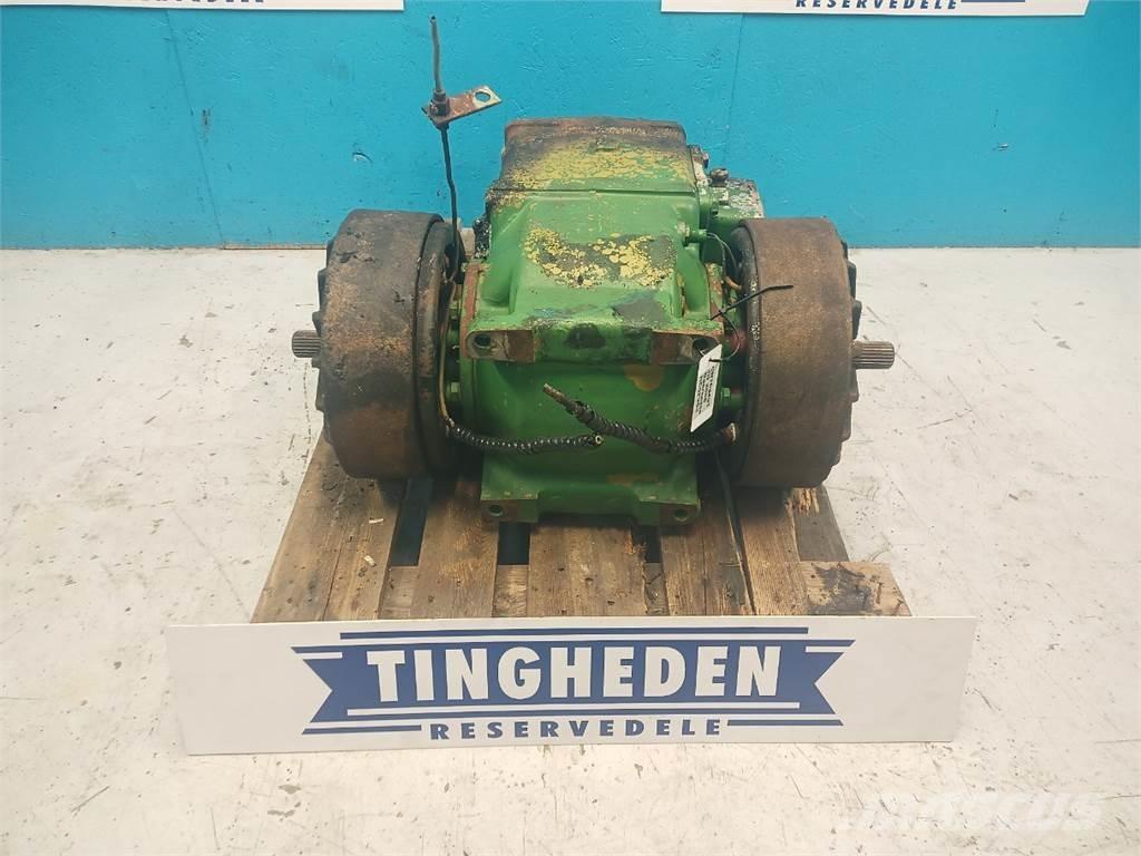 John Deere 2066 Menjalnik