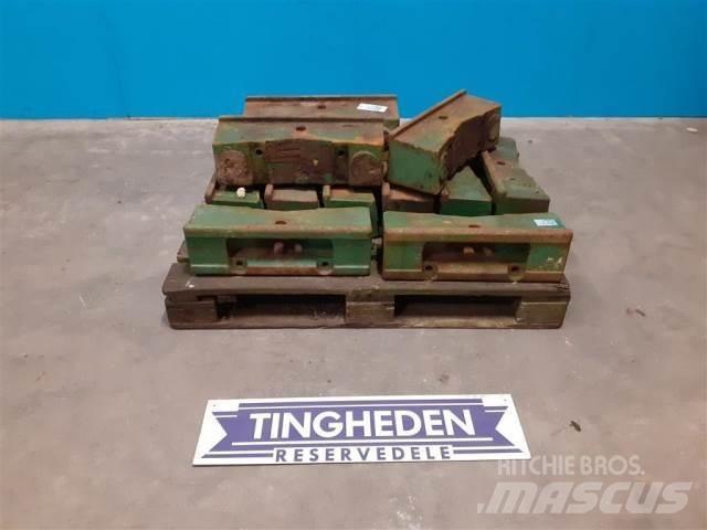 John Deere 2140 Sprednje uteži