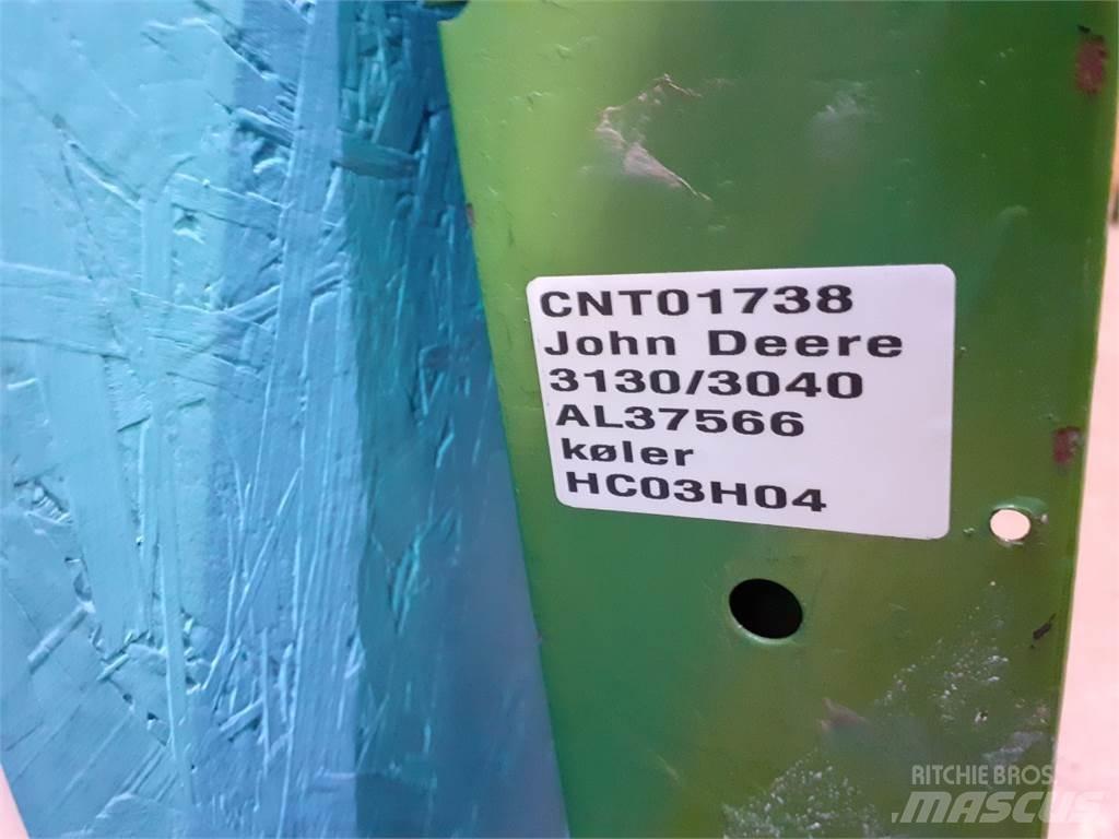 John Deere 3040 Radiatorji