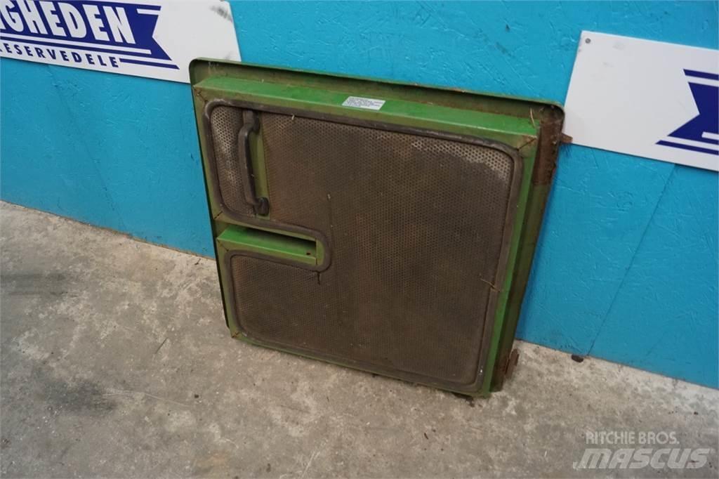 John Deere 3040 Kabine in notranjost