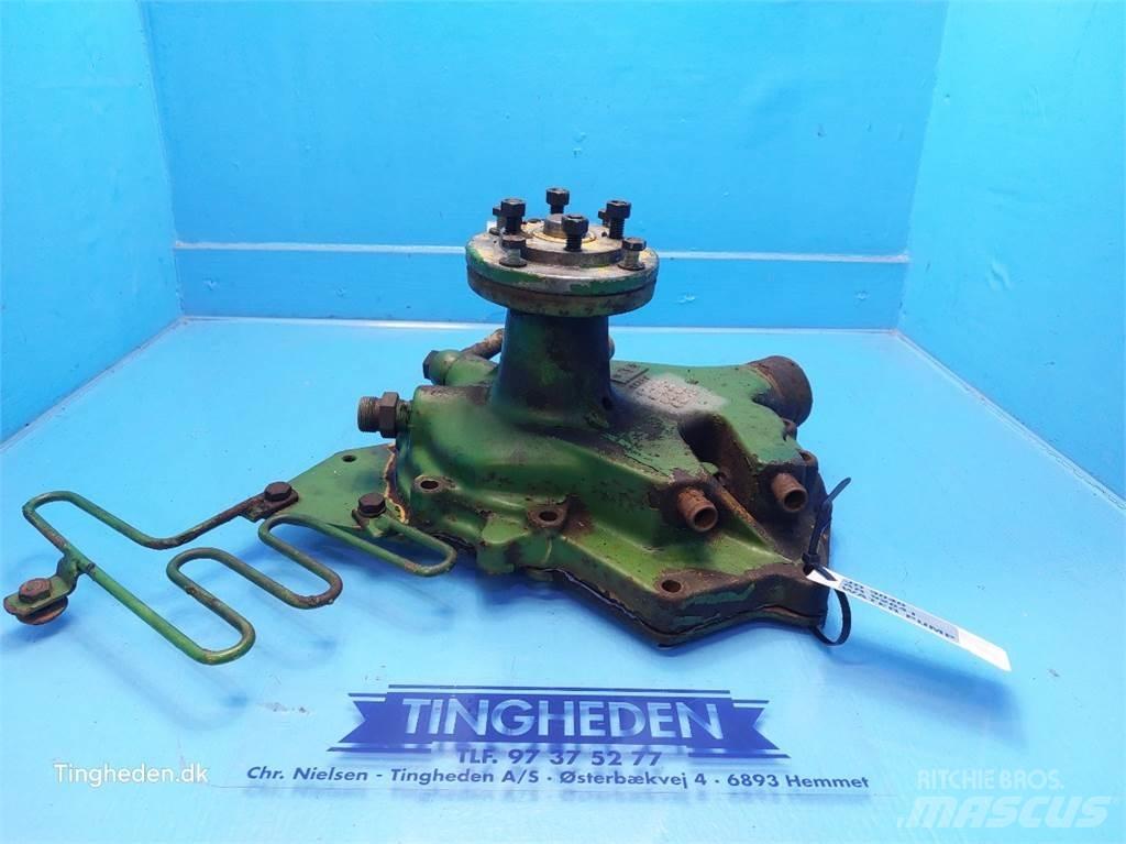 John Deere 3040 Motorji