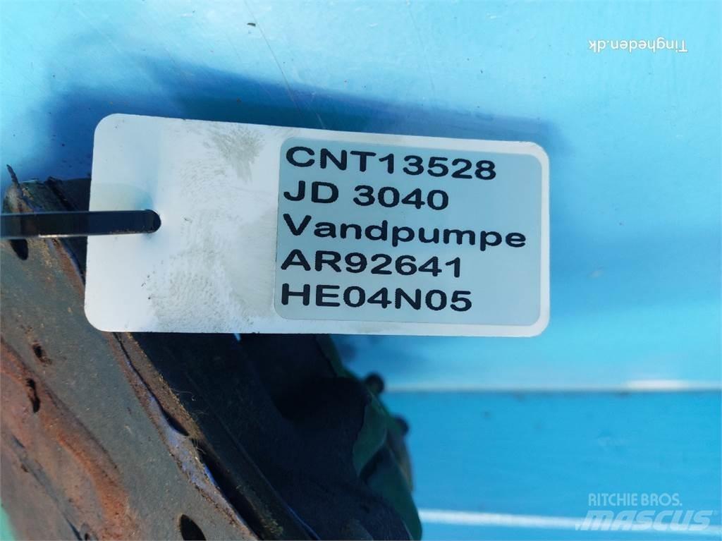 John Deere 3040 Motorji