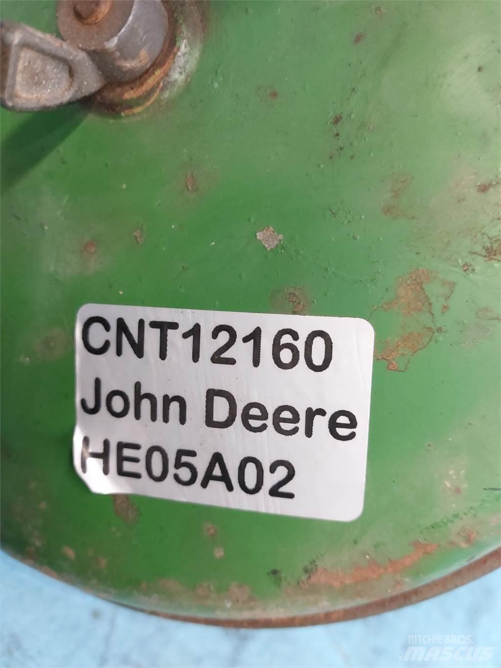 John Deere 3340 Motorji