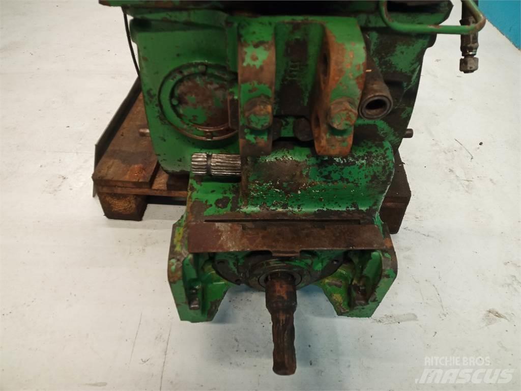 John Deere 4040 Menjalnik