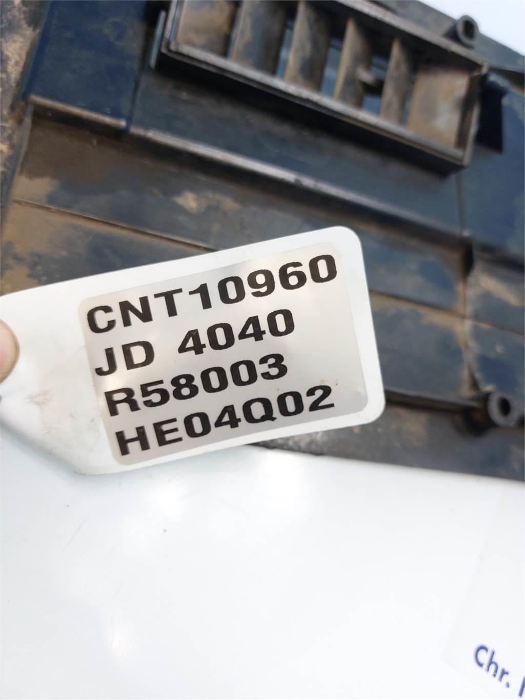 John Deere 4040 Kabine in notranjost