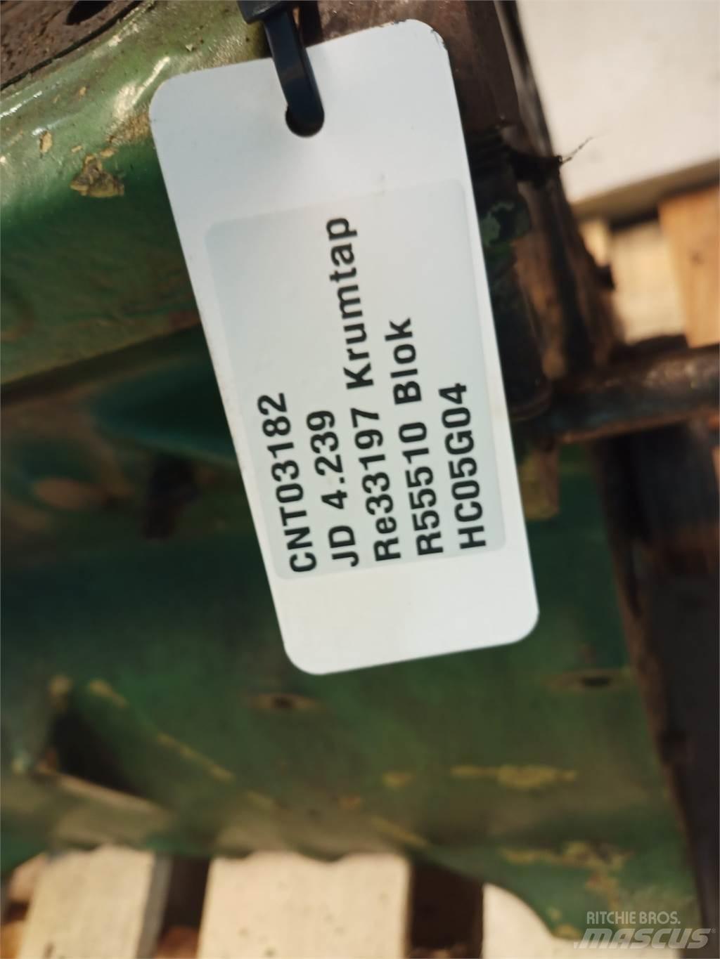 John Deere 4239 Motorji