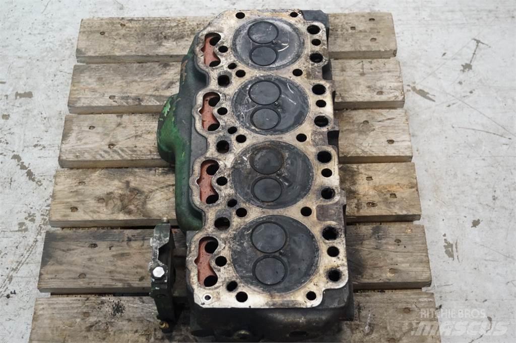John Deere 4239 Motorji